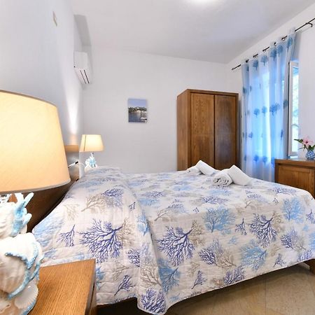 Relais Maison De Charles Bed & Breakfast Ischia Bagian luar foto