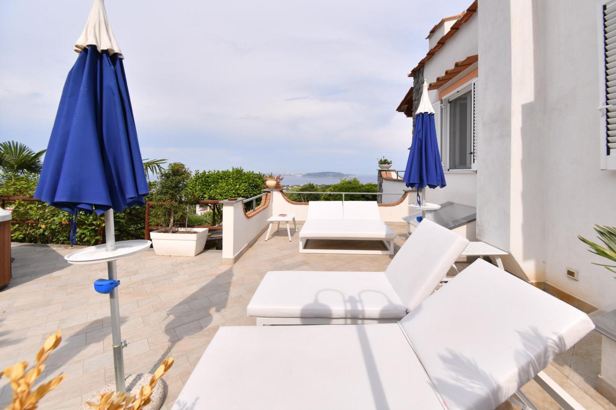 Relais Maison De Charles Bed & Breakfast Ischia Bagian luar foto