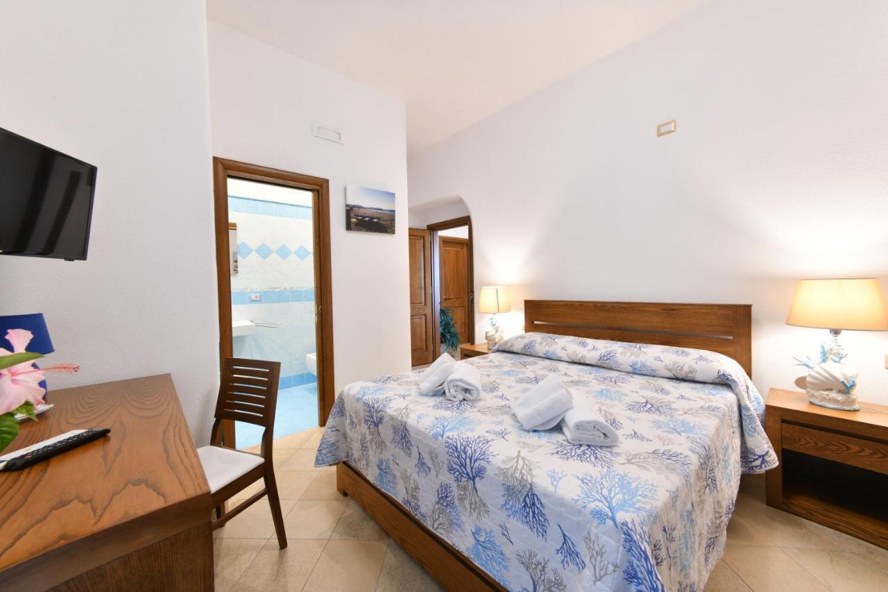 Relais Maison De Charles Bed & Breakfast Ischia Bagian luar foto