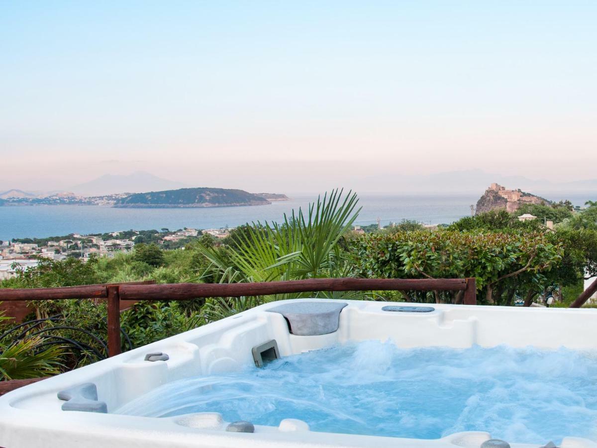 Relais Maison De Charles Bed & Breakfast Ischia Bagian luar foto